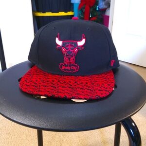 ⚫🔴 47 Brand Men's Chicago Bull snapback one size Black/red